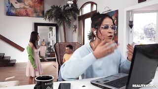 Miss Raquel And Violet Gems Freeuse Stepmom Works From Home XXX