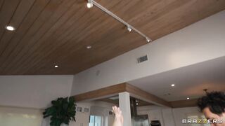 Aubree Valentine, Abigaiil Morris - Horny Cosplay Cutie Fists Gorgeous Ginger Goddess