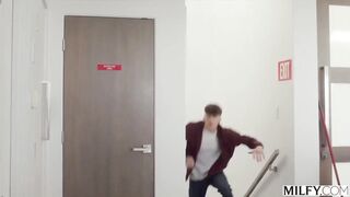 XXX Free PORN MILF Thirsty Mom Savannah Goes Airtight In Epic Gangbang Video