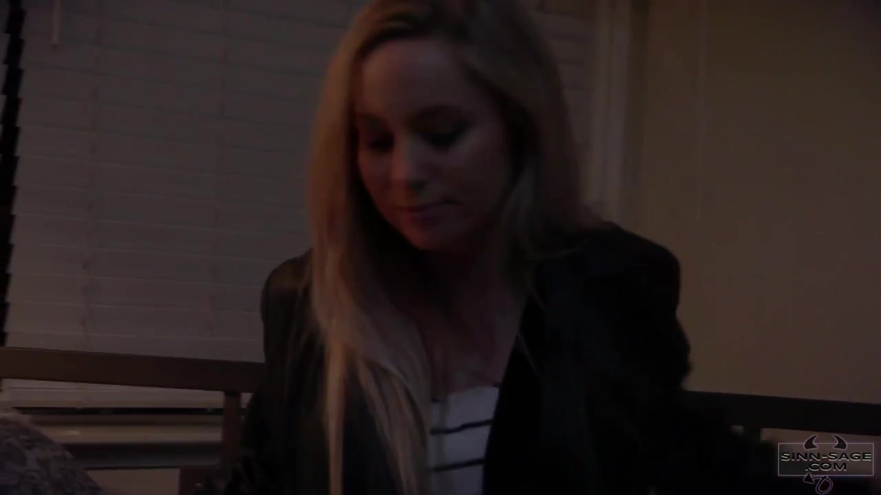 0020-Sinn Sage And Aiden Starr Lesbian