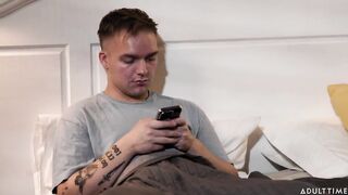 0065-A night with Stepmom Linzee Ryder (Sharing Bed)