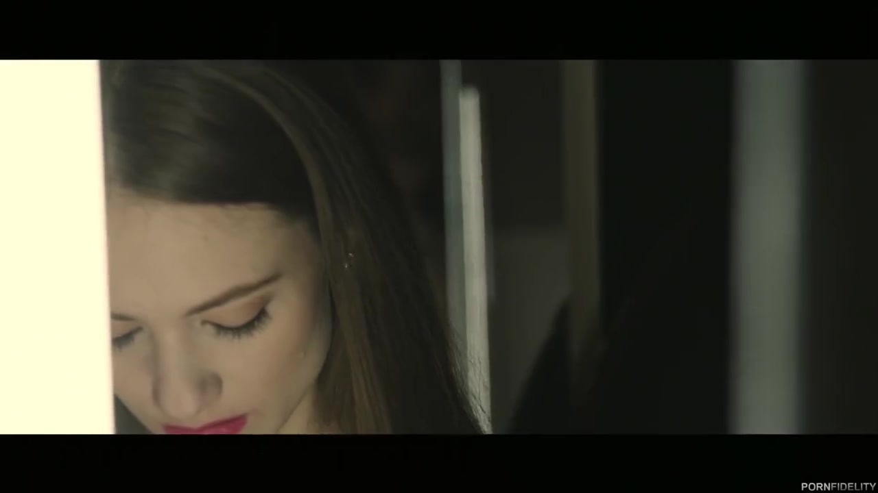 0262-Small Tits Young Girl Wants Sex With Experienced Man