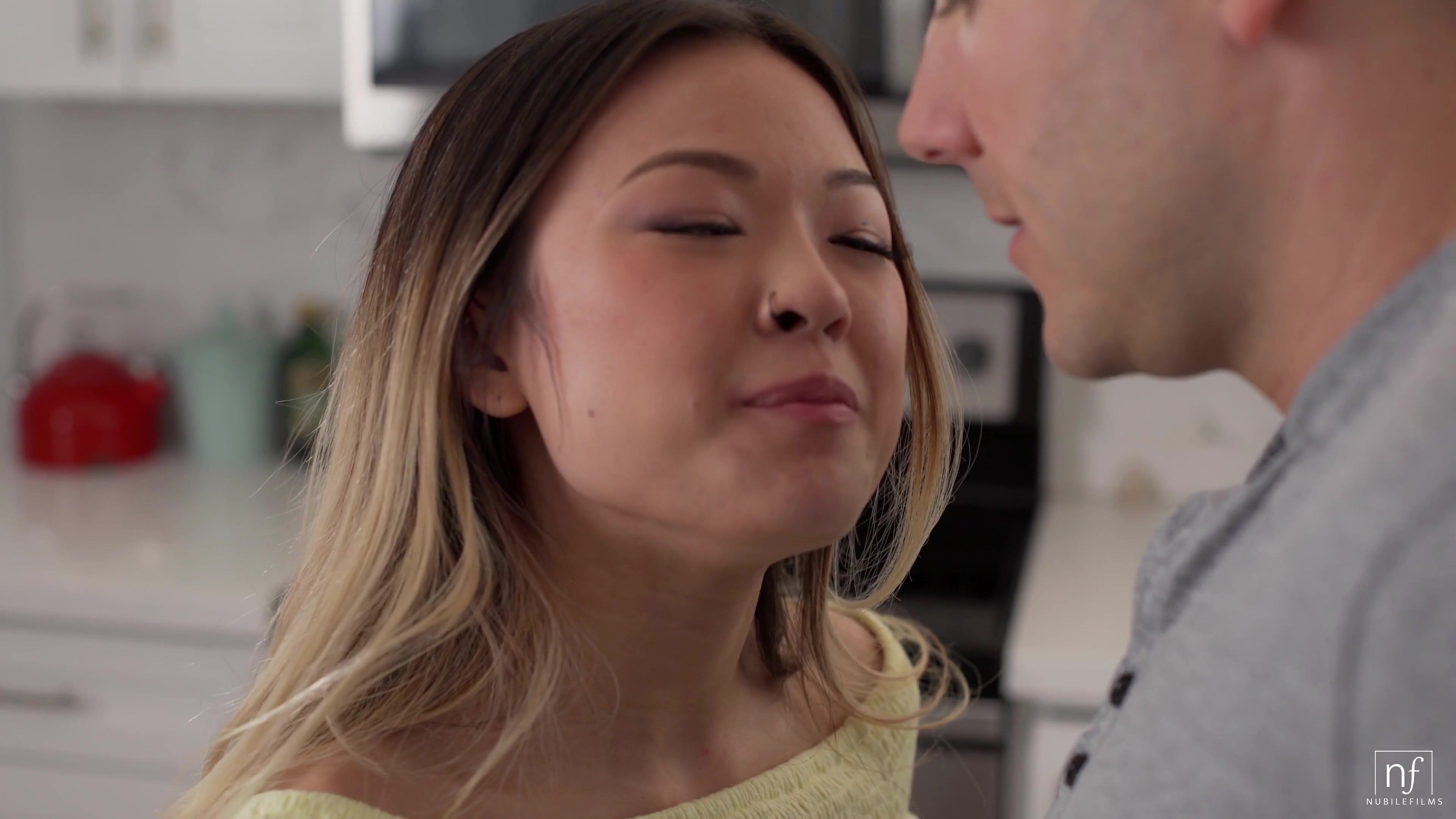 Teen Threesome - Eliza Ibarra 2160p(4K)