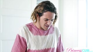 Step-Sis: "I heard cum is a great remedy for razor burn!". S5:E7