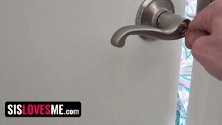 Voyeur Stepbro Sneaks On His Stepsis Alex Blake While She Is Masturbating In The Show