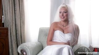 0699-Gangbang on Honeymoon suite