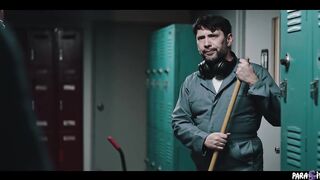 Little Puck Parasite Queen Act 1