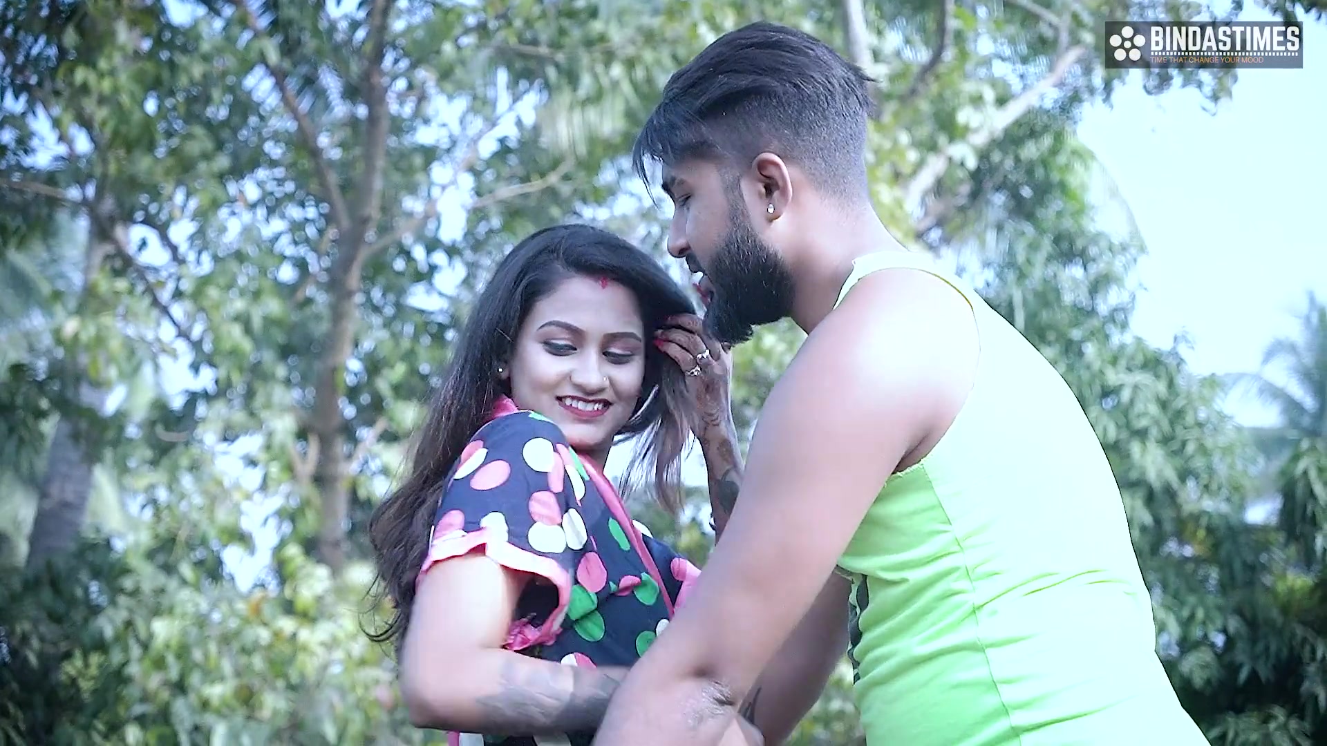 Pati ke chhote bhai apne hi nai nawalee bhabhi ko impress karke sudipa