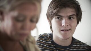 0841-Cheering Up Mom - Alura Jenson (MissX)