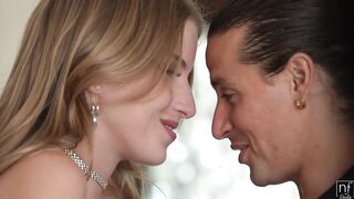 0919-Sexy Milf Octivia Red