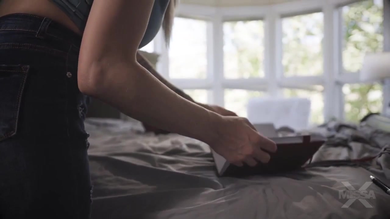 1105-The No Fap Challenge - Kenzie Taylor (MissX)