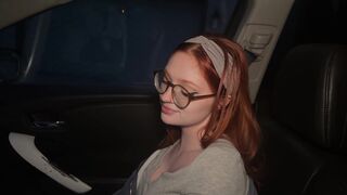 Cita de cine con mi novia Nympho - creampie y semen en su cara Naomi Hughes