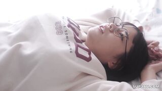 SONE-891  Yu Tano, a college student with a strong sex drive and hidden big breasts