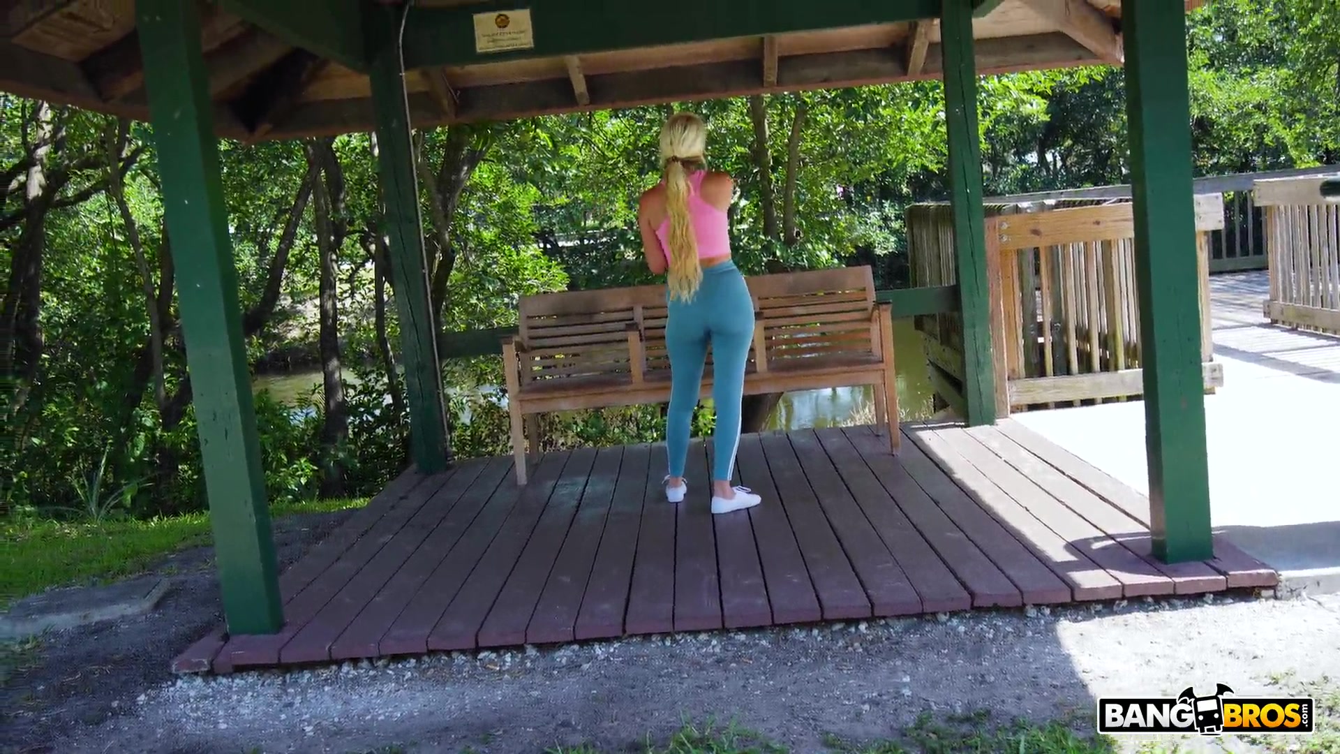 Kenzie Snow, Kaby Snow – The Snowfall On The Bus