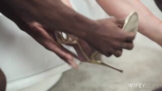 Callie Carter - Spit Roasted Hotwife Gets BBC Creampie