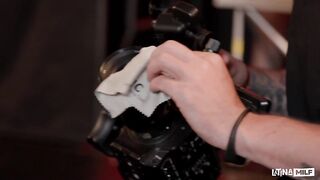 Kenia Music - Director's Cut: Pussy On The Dancefloor