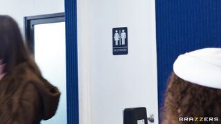 Melissa Stratton, Aleksa Mink – Airport Lounge Lizards Get Lucky Part 1