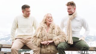 Brandi Love – Boss Wife Brandi Gets Spit Roasted