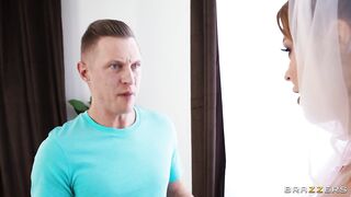 Elly Clutch – I Dream Of Chudai