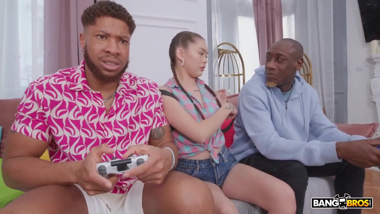 Kwini Kim - Two Monsters Inside Kwini