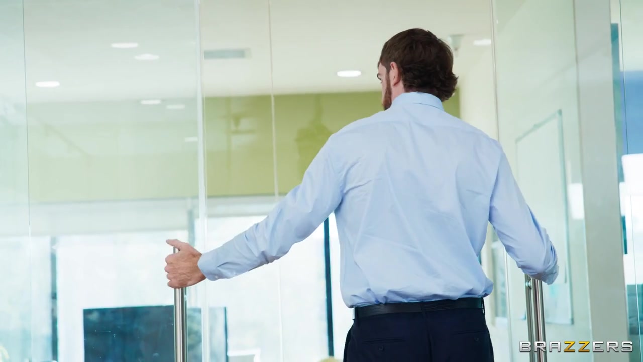 Madison Ivy - The Boss Is Back