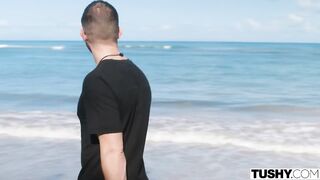 Selva Lapiedra - Bubble Butt Beauty Gets Her Ass Stretched Out