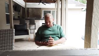 Lola Cheeks - Working Out The Kinks