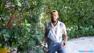 Richh Des - Fulfills Random Dads Fantasy