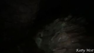 Hice un recorrido por el bosque y me follaron duro después. Katty West