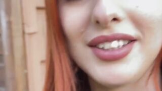 la reunion de amigos esta aburrida mejor follemos