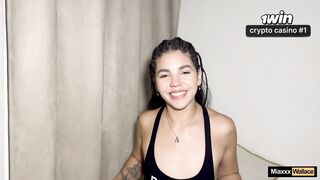 Unboxing caliente de mi caja de regalos y me FOLLO DURO a mi camarógrafo