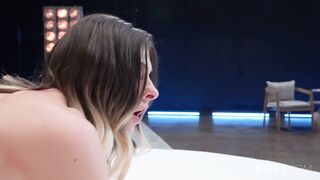 Lola Riley – Hotwife Gets Stretched Out By Massive Cock
