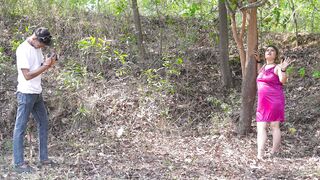 Desi BBW Girlfriend Wants Hardcore Sex After OutDoor Photoshoot Uncut
