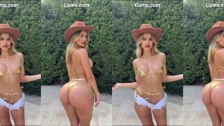 Slutty Babe Spread Wide and Fucked Hard with Thick Toy vidieo 2