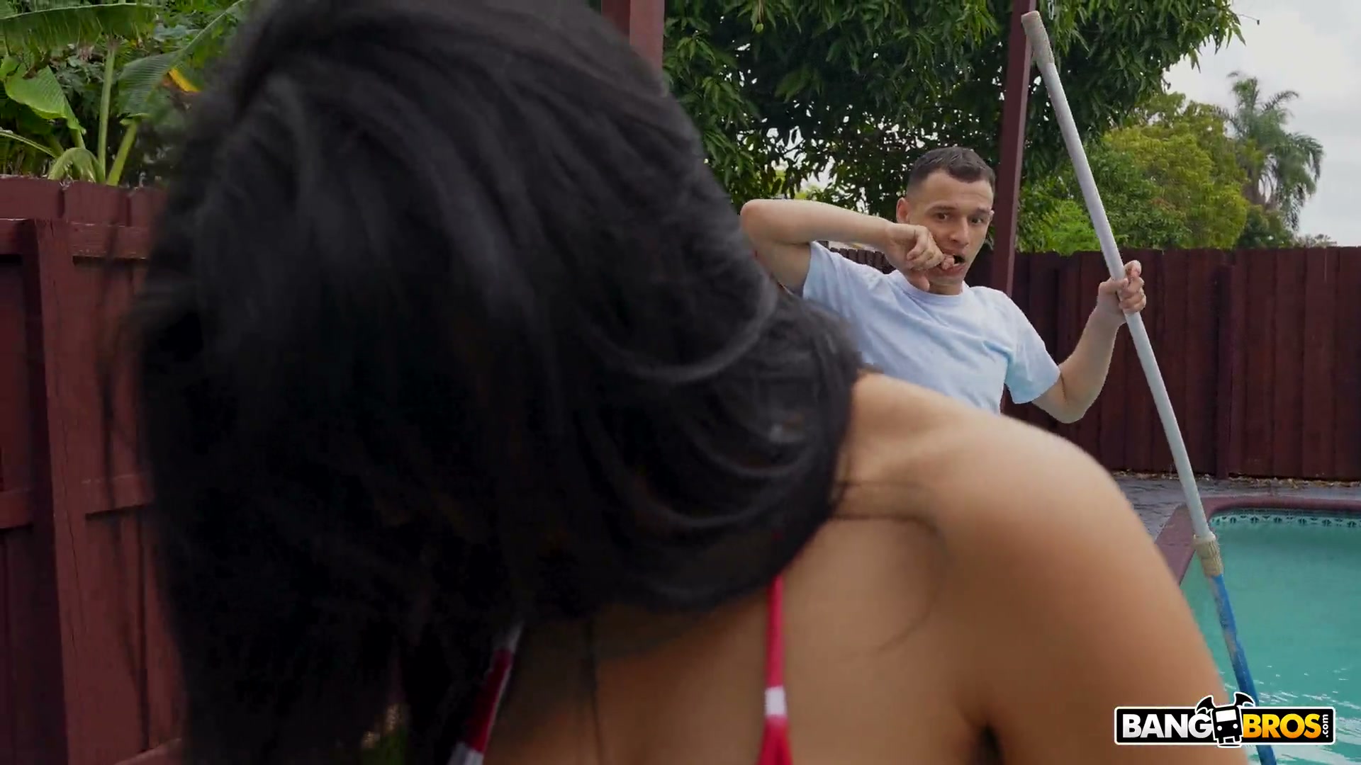 Roxie Sinner Gives The Pool Guy a Chance