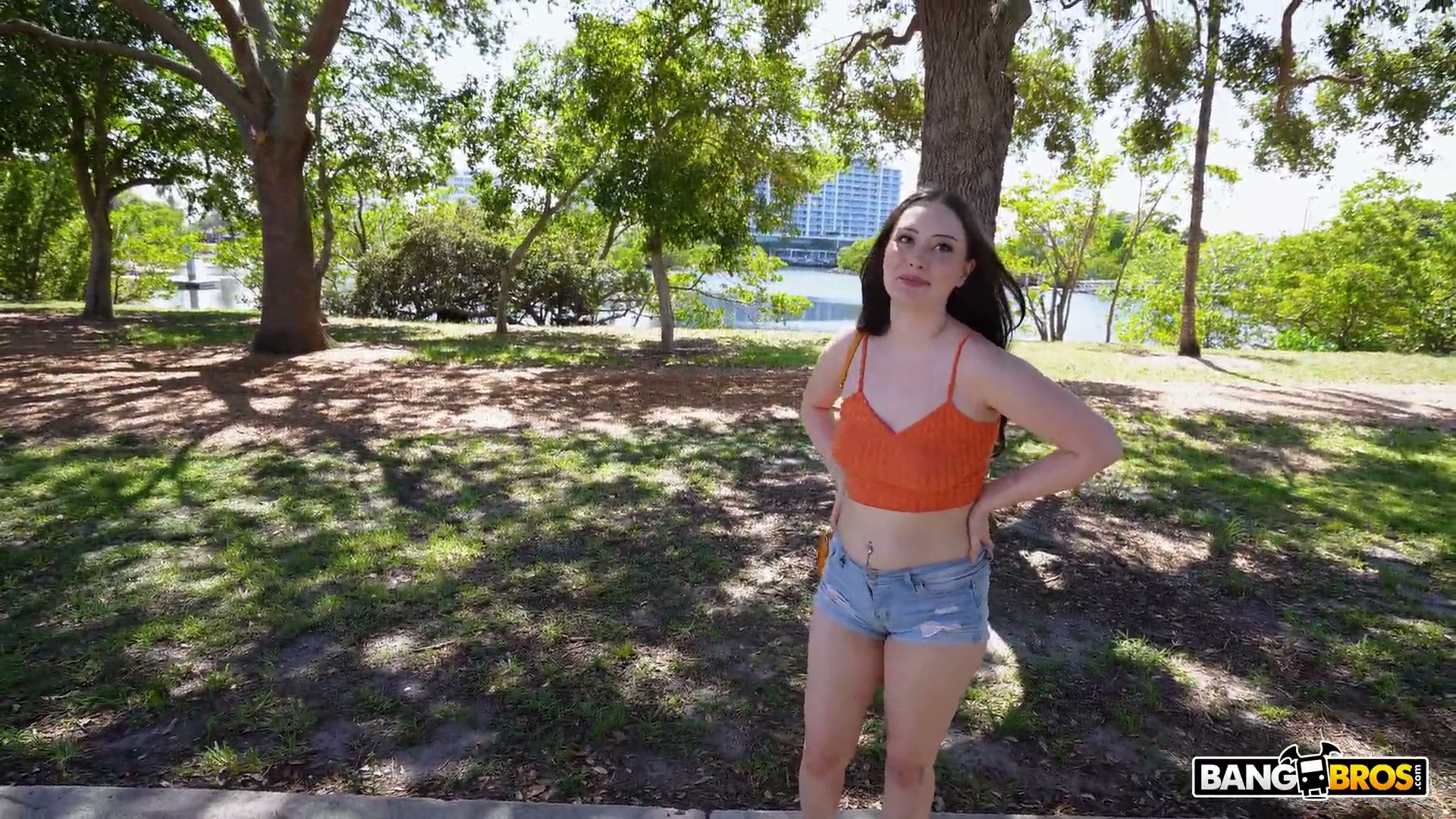 Luci Starr – Wants Some Miami BBC