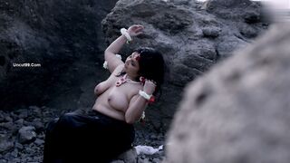 Rajsi Verma Outdoor Beach Uncut vidieo 2