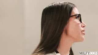 Koda Monroe – Voluptuous Therapist Fucks Prisoner