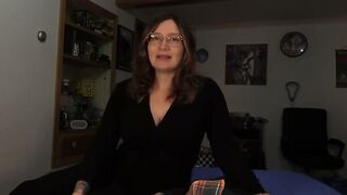 Bettie - Am I Small, Mom? - 1hr 8min