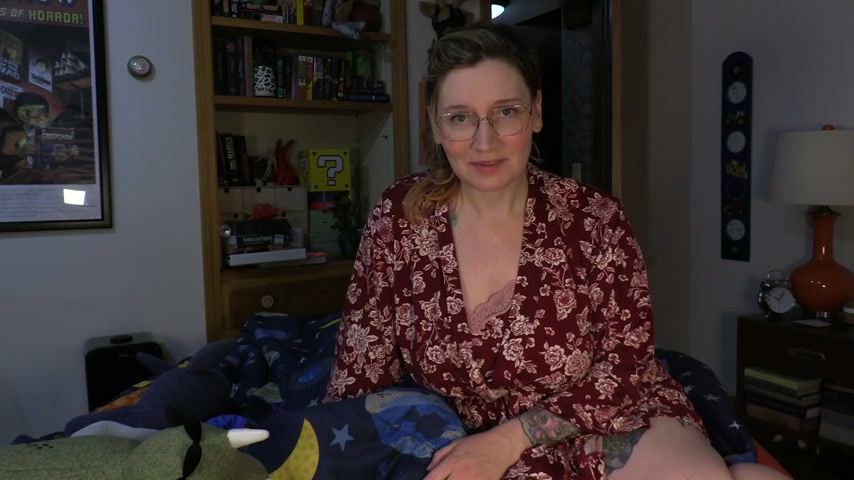 Bettie - Sudden Cock Growth - 33min