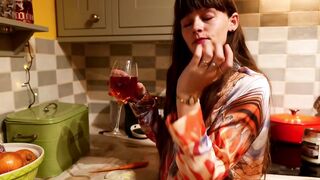 Sydney & Bettie - Some Kind Of Family Movie - 1hr 51min