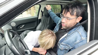 Didine seduces her driver